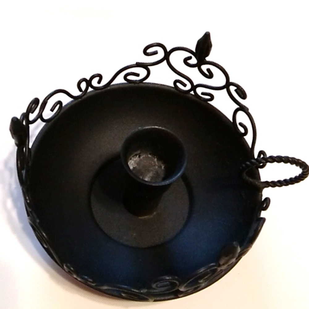 Black Metal Candleholder